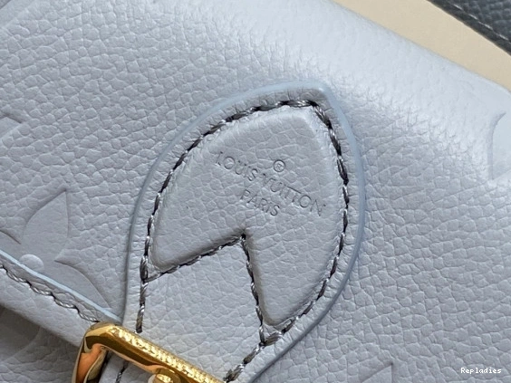 Cheap Nano LOUIS VUITTON Diane-19*10.5*6 CM 0727